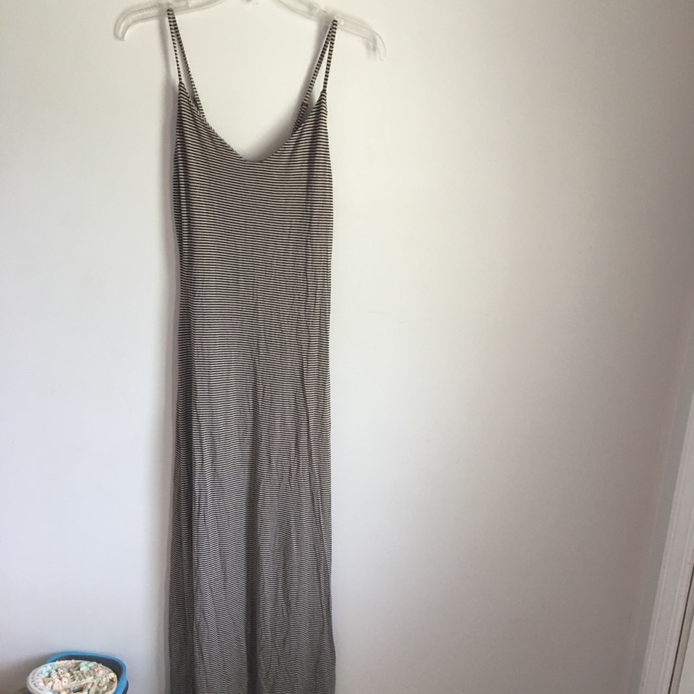 F21 EUC Maxi Dress